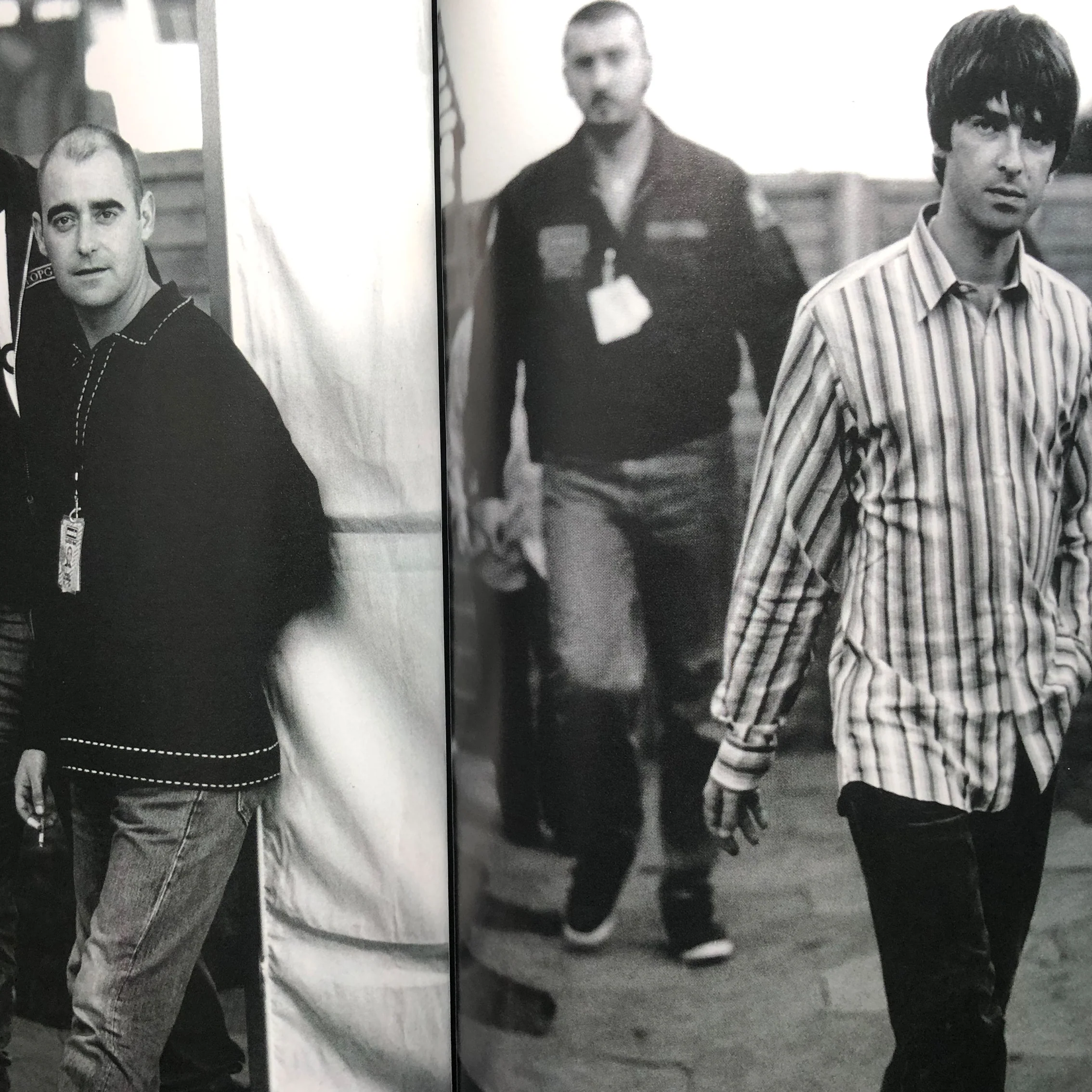 Oasis - The Official Magazine. 90's Original - New Item - Image 5
